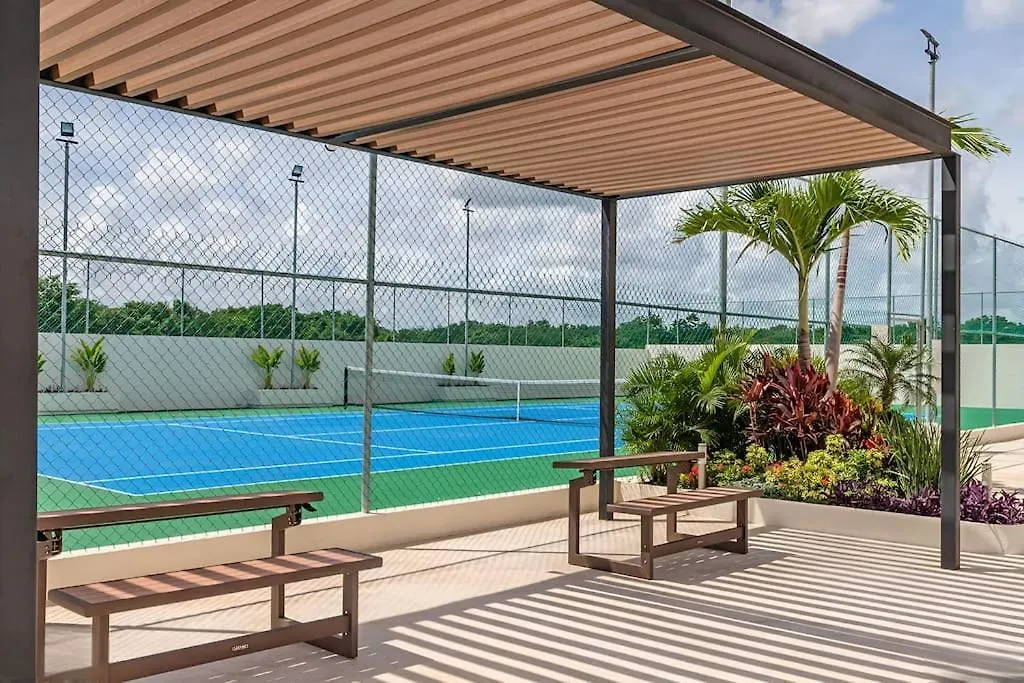 2 Rooms, Pools, Tennis, Spa, Gym, Petpark, Jacuzzi Playa del Carmen Apartment